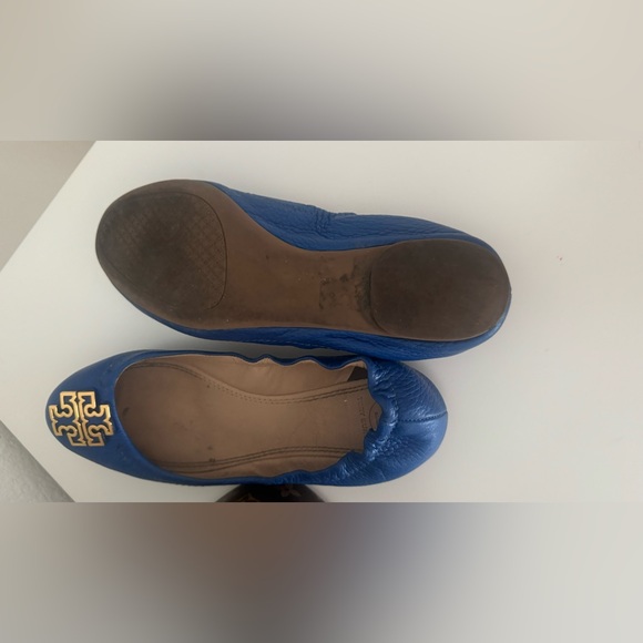 Tory Burch Blue Ballet flats with Gold Hardware - Picture 9 of 9